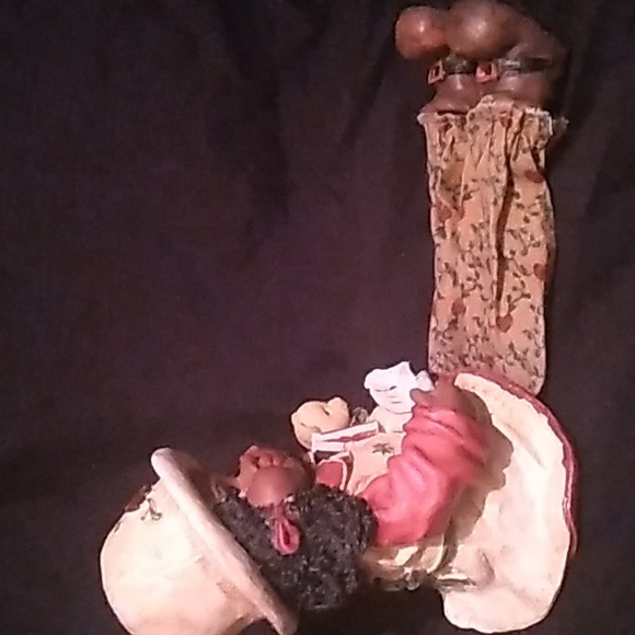 Collectable African America CB Brand Figurine with Book & Teddy Bear (B3) - Picture 6 of 9